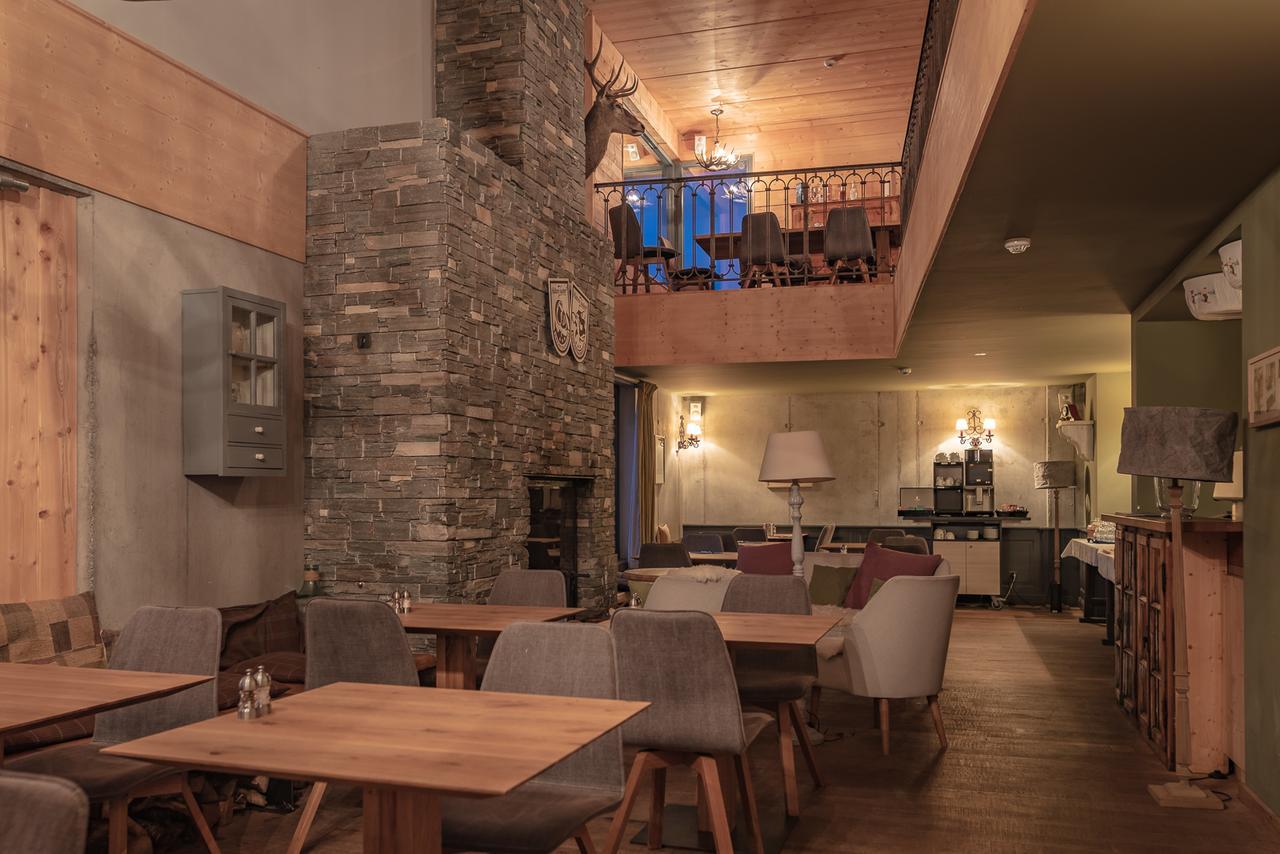 Rinderberg Swiss Alpine Lodge Zweisimmen Kültér fotó